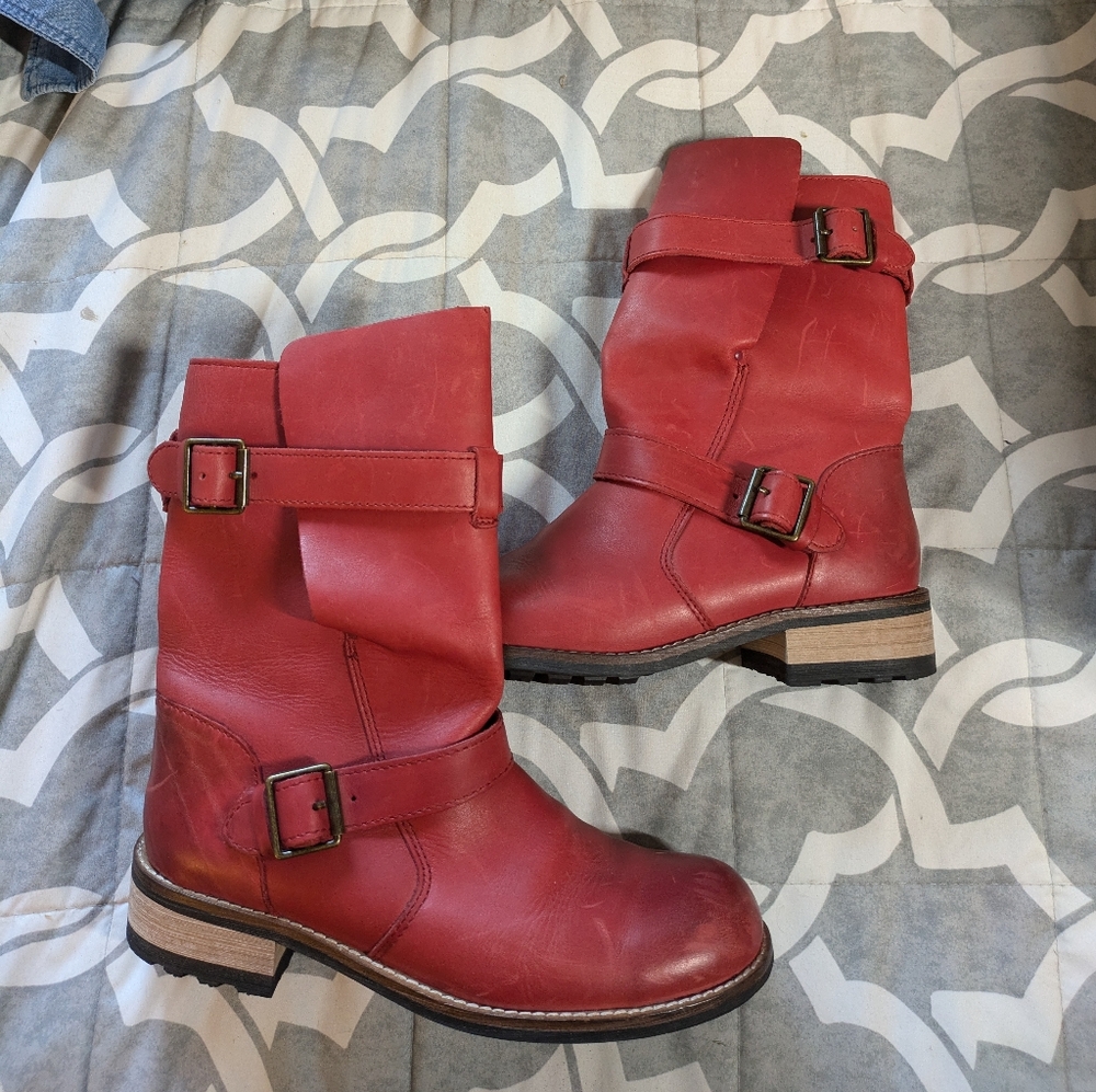 Kodiak waterproof mid calf red leather boots